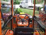 Kubota 4x4 celni radlice na snih a rozmetadlo