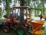 Kubota 4x4 celni radlice na snih a rozmetadlo