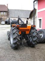 Malotraktor Kubota GL 32 s nakladačem