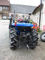 Malotraktor Iseki LH 217 F s čelním nakladačem