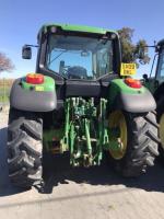 traktor John Deere 6230 