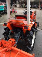 Zemědělský traktor Kubota B1-15, výkon 15 Hp, 4x4 