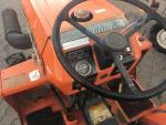 Malotraktor Kubota B1502-M, výkon 15 Hp, 4x4