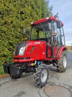 Malotraktor DF304G2 s kabinou (2021) (30 Hp, 4x4)