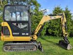 Minibagr CAT 301,8 C 