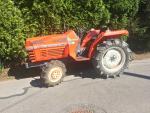 malotraktor Kubota L1-225, 22HP