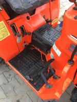 traktor Kubota B1-17 s výkonem 17 Hp, 4x4