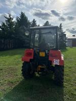 Traktor Belarus 320.4 