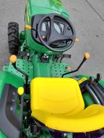 John deere 3028EN