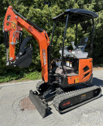 Bagr CRONA CR18 s motorem KUBOTA, mimoosý